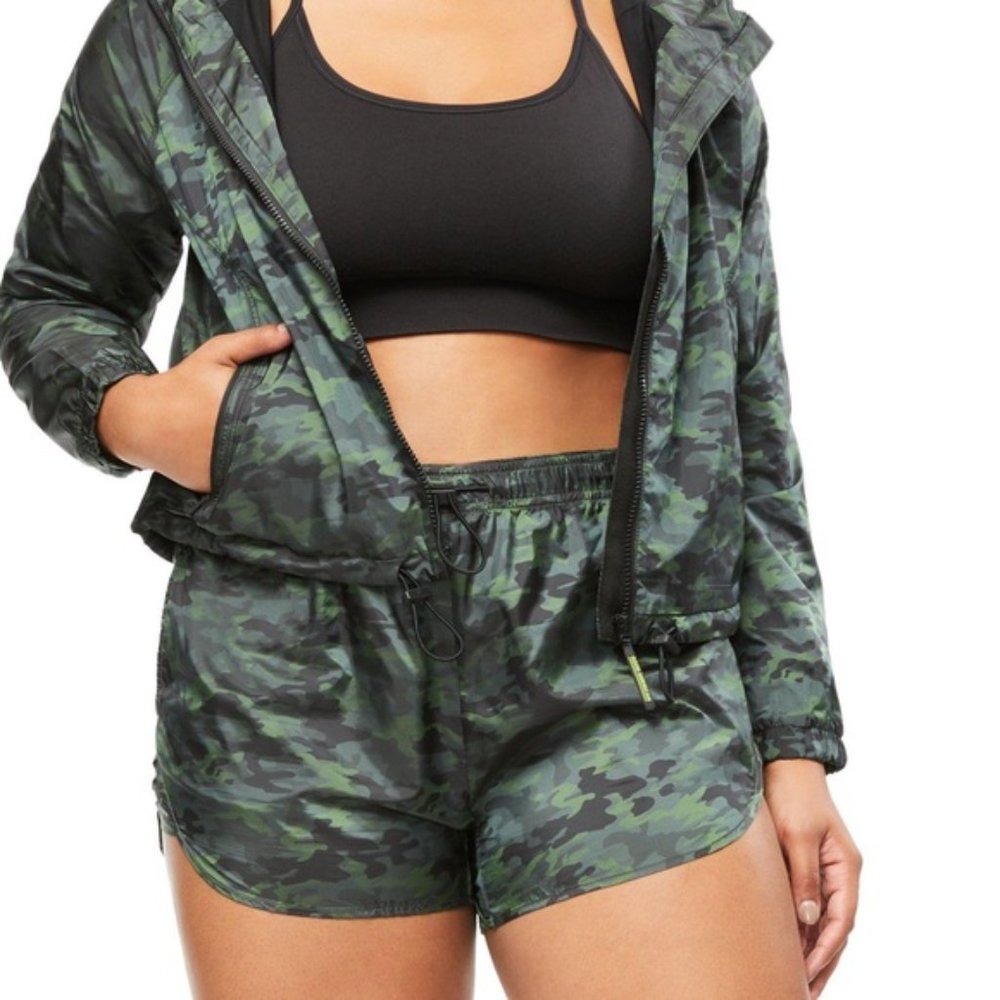 NWT Good American Fast Track Camo Running Shorts